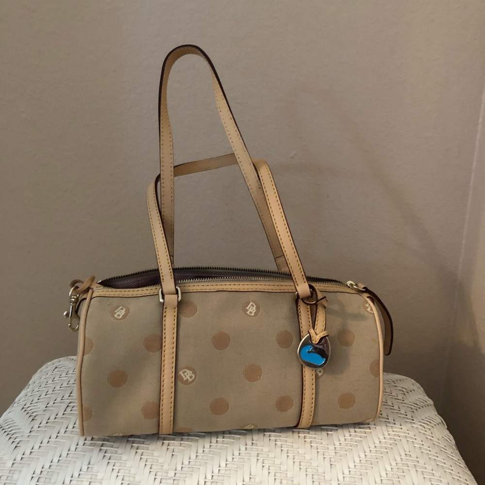 Dooney & Bourke like new barrel bag